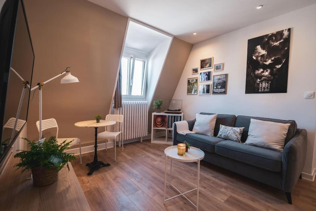 La Suite 7 Gite Urbain Charleville-Mézières Exteriör bild